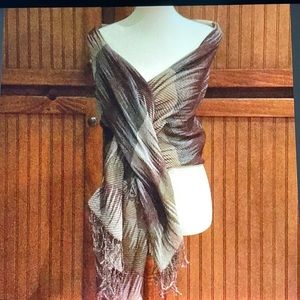 Elegant Striped Wrap Scarf in Brown and Cream